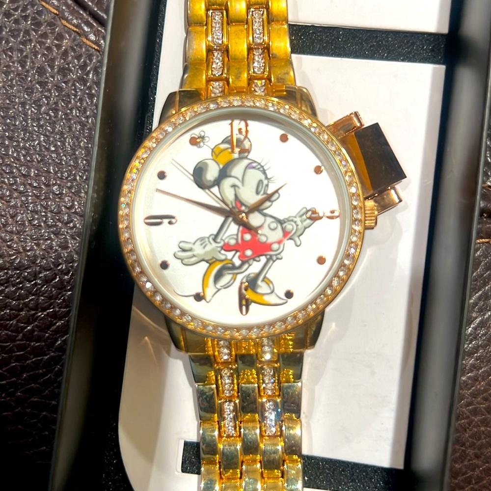 Disney Minnie Mouse Watch Gold - Picture 2 of 3